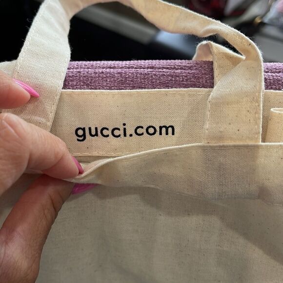 Gucci shoppers  - Picture 7 of 10